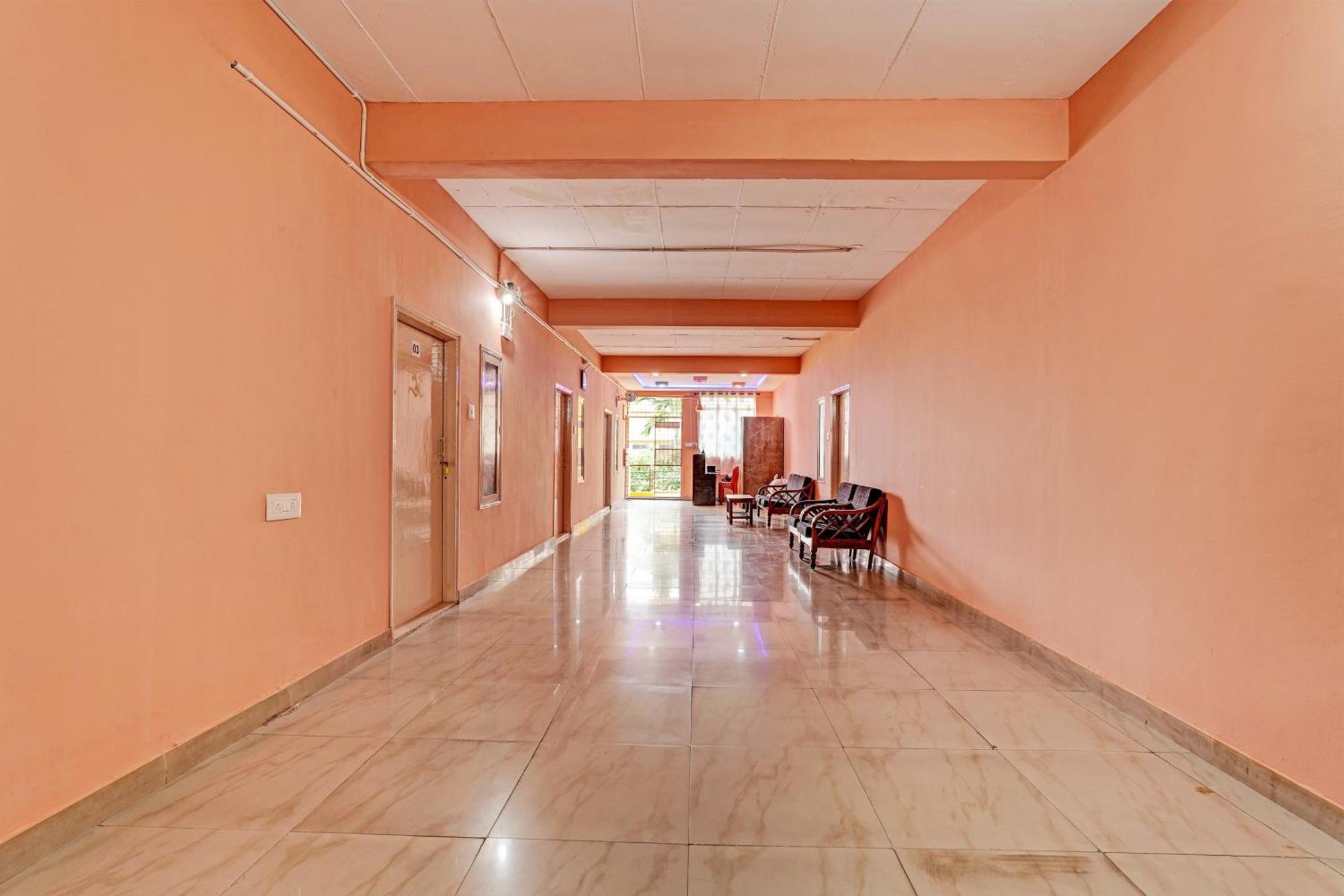 Super Collection O Druvi Corporate Hotel Kammasandra Luaran gambar