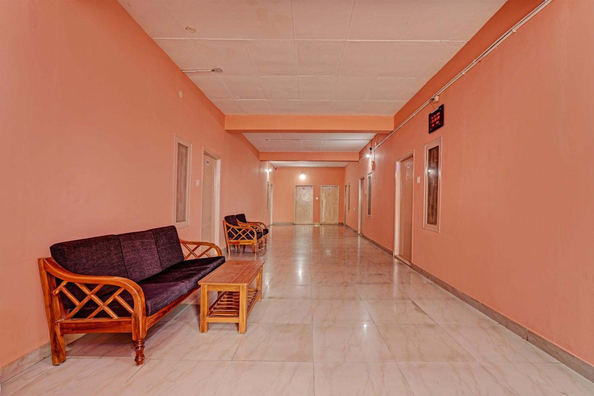 Super Collection O Druvi Corporate Hotel Kammasandra Luaran gambar